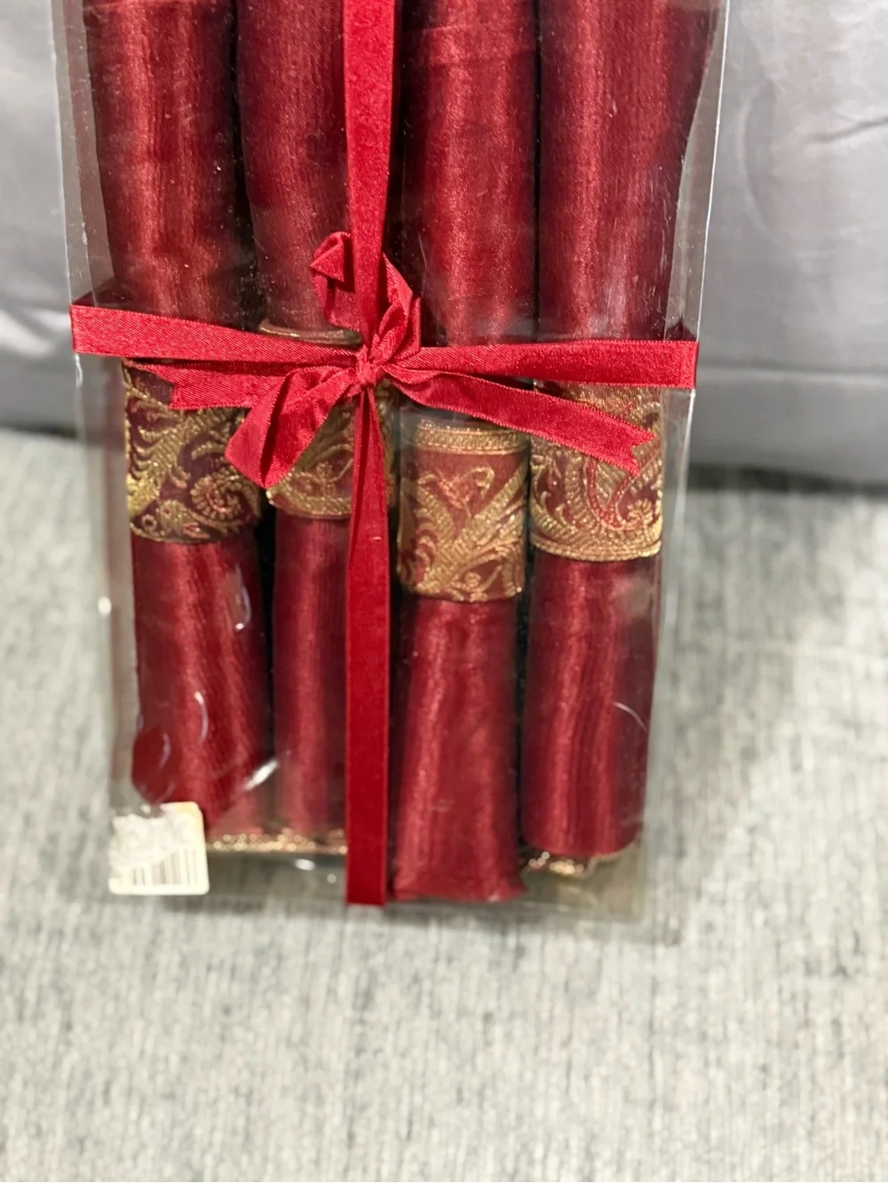 Elegant Red Holiday Table Napkin and Placemats (4+4) Set with Gold Trim